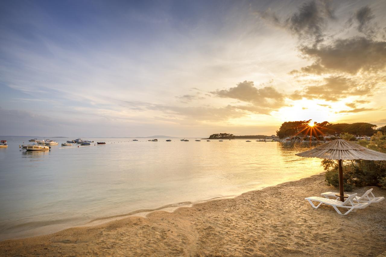 Valamar Camping Padova Banjol エクステリア 写真